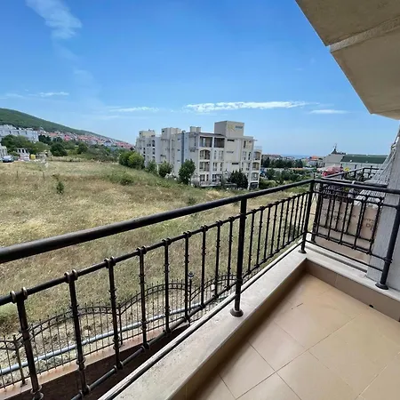 Macon - Premium Apartment